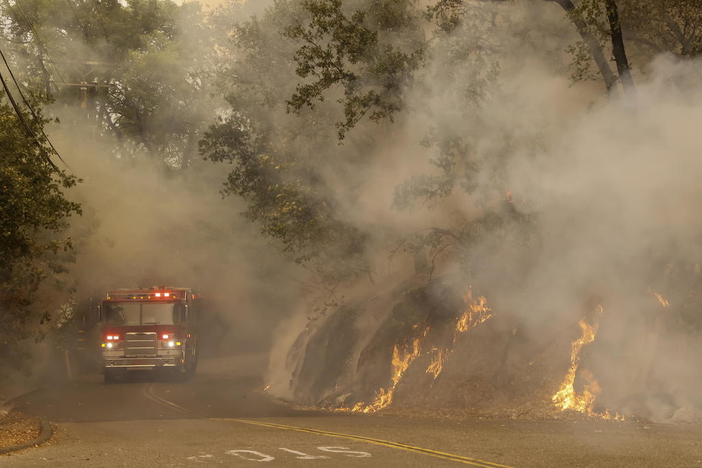 Superficie quemada este año en California duplica el récord anterior