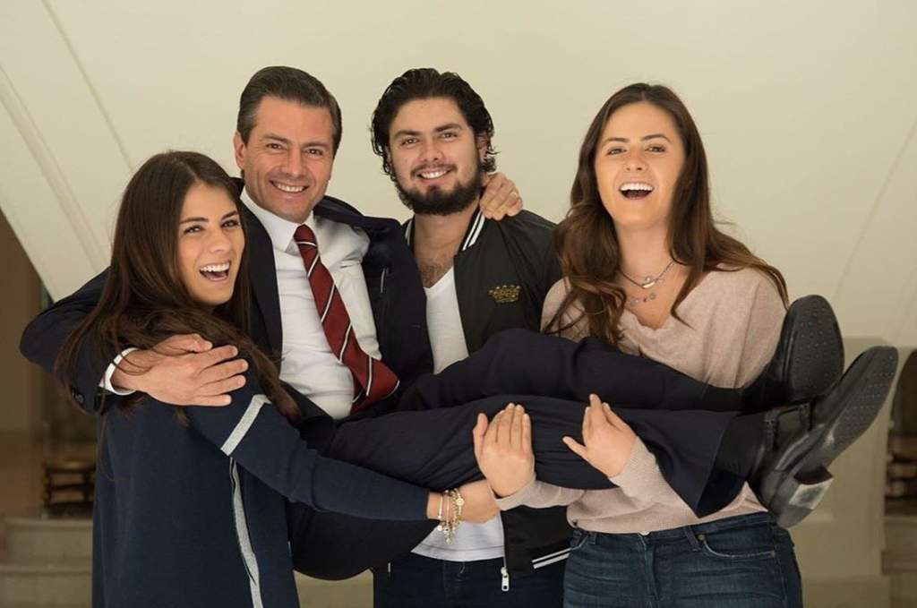 Familia de Enrique Peña Nieto; sufren la pérdida de un ser querido
