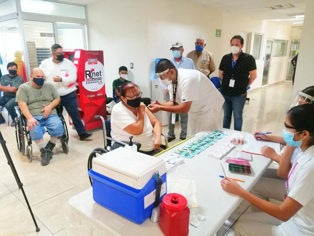 Vacunarán a 1000 policías y burócratas contra la influenza en Monclova