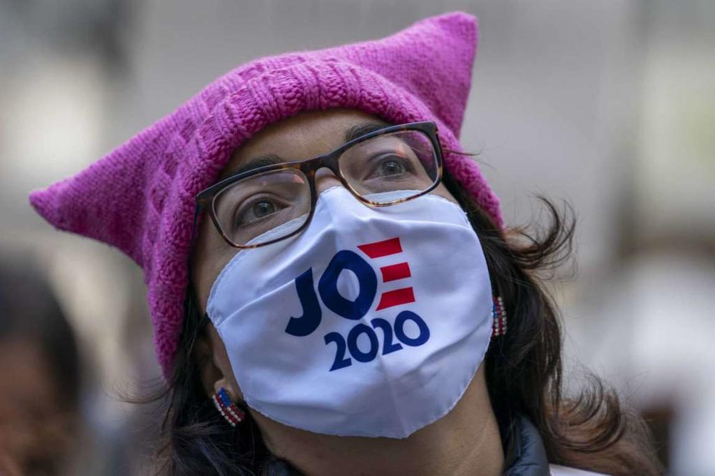 Miles de mujeres marchan en EUA y piden votar contra Trump