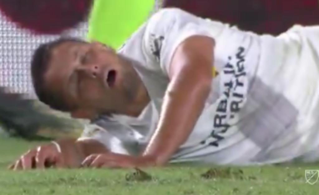 El gol que falló el 'Chicharito' Hernández y lo volvió viral