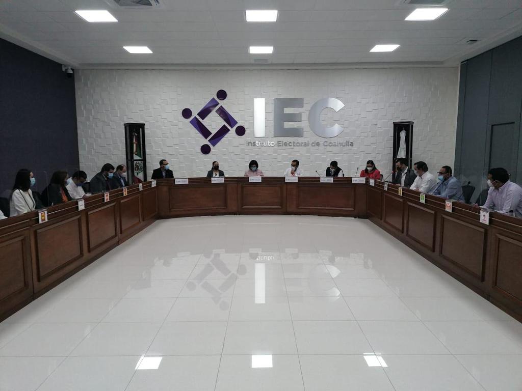 IEC entrega constancia de mayoría a diputados electos en Coahuila