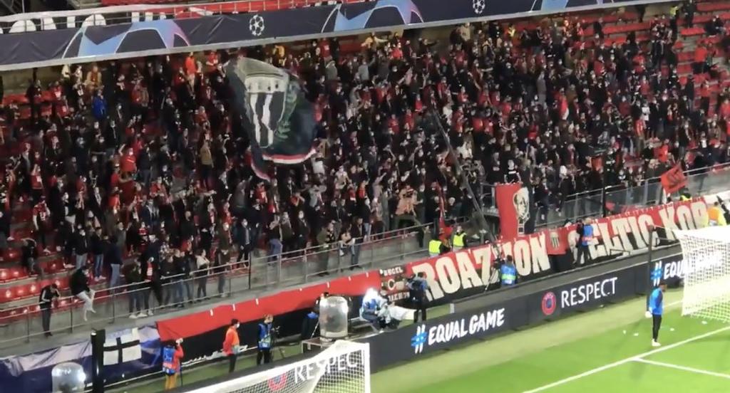 UEFA abre un investigación al Rennes porque el público no respetó distancias