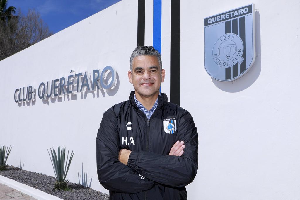 Héctor Altamirano se convierte en nuevo técnico del Querétaro