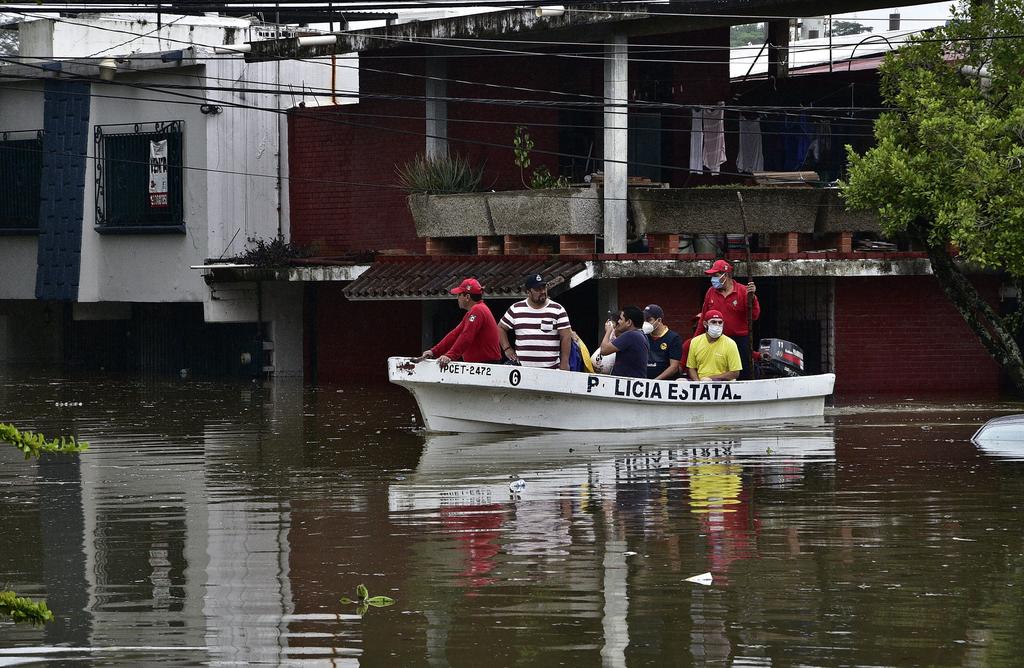 México reporta más de 50 mil afectados por las lluvias en el sureste del país