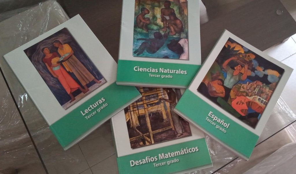 Reciben todos los libros de educación básica en Coahuila