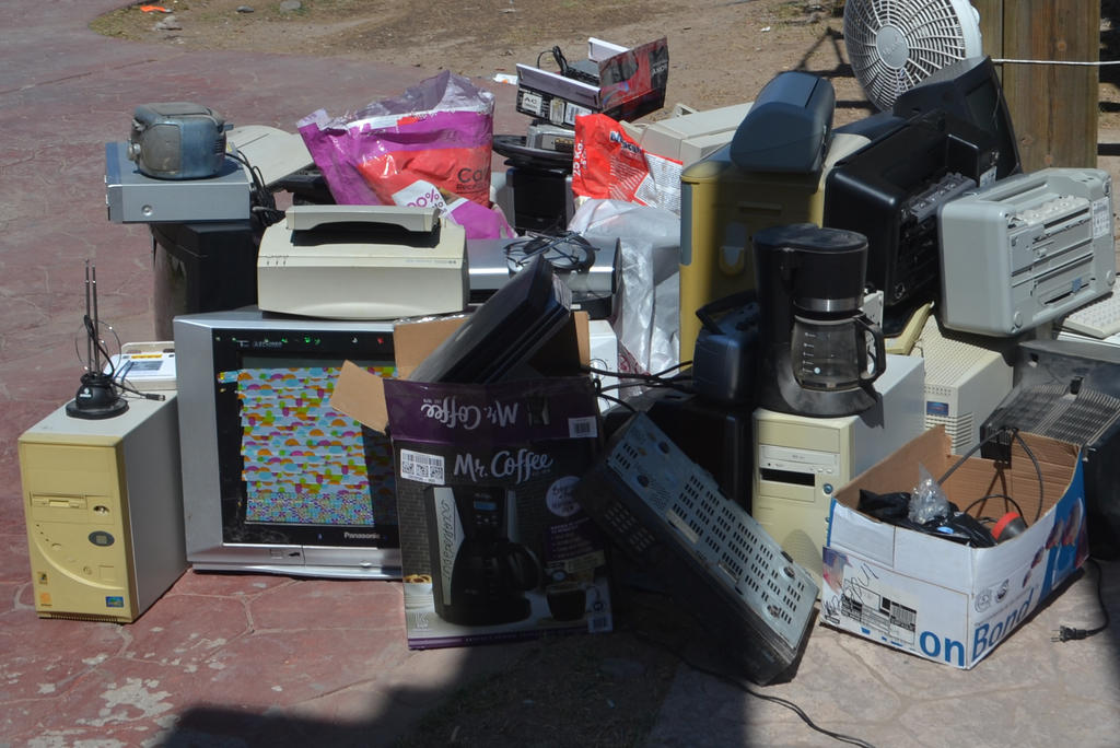 Reciben en Gómez Palacio desechos electrónicos para reciclar en Subsecretaría de Medio Ambiente