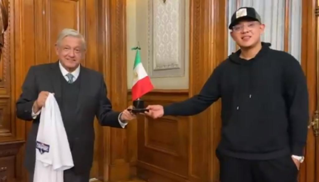 López Obrador recibe a Julio Urías en Palacio Nacional