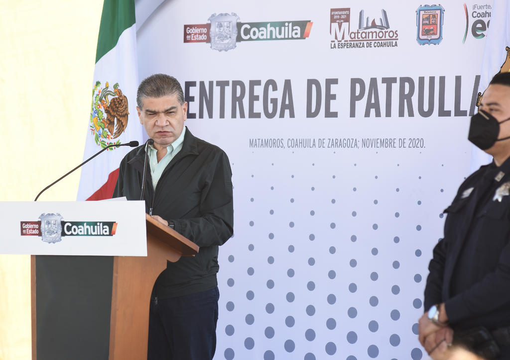 Entrega Riquelme tercer informe de gobierno a Congreso de Coahuila