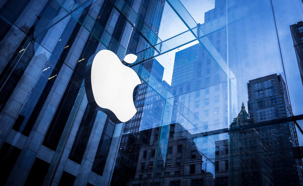 Italia multa a Apple por 'mentir' acerca de la resistencia al agua de los iPhones