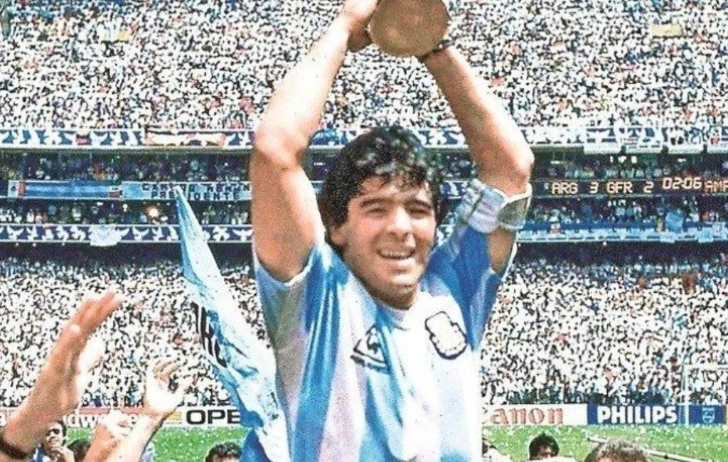 VIRAL: Aseguran que Maradona se 'manifestó' en el cielo