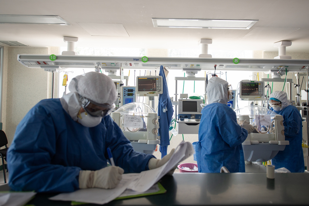 Esperan en Coahuila bono COVID para personal médico