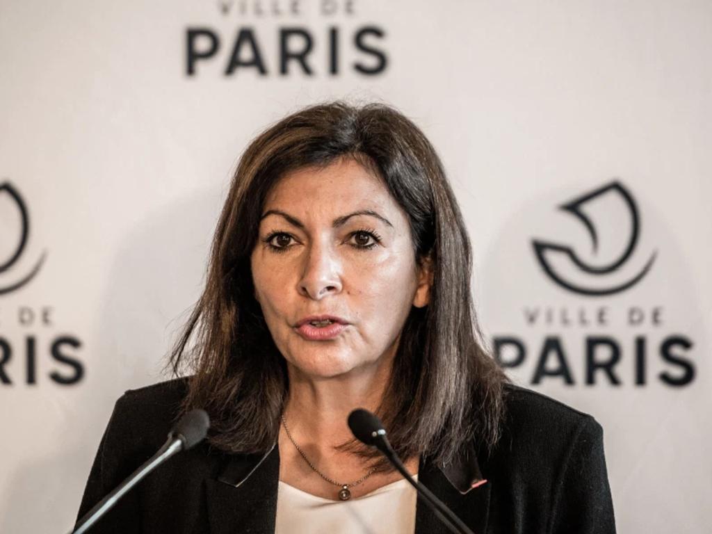 Alcalde de París recibe multa por ‘demasiadas mujeres en cargos públicos’