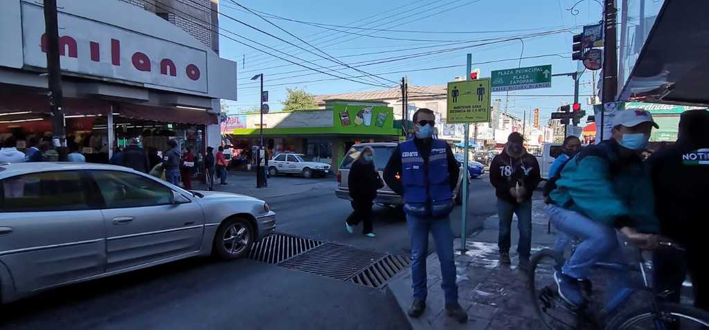 Cierran calles del Centro en Monclova por prevención