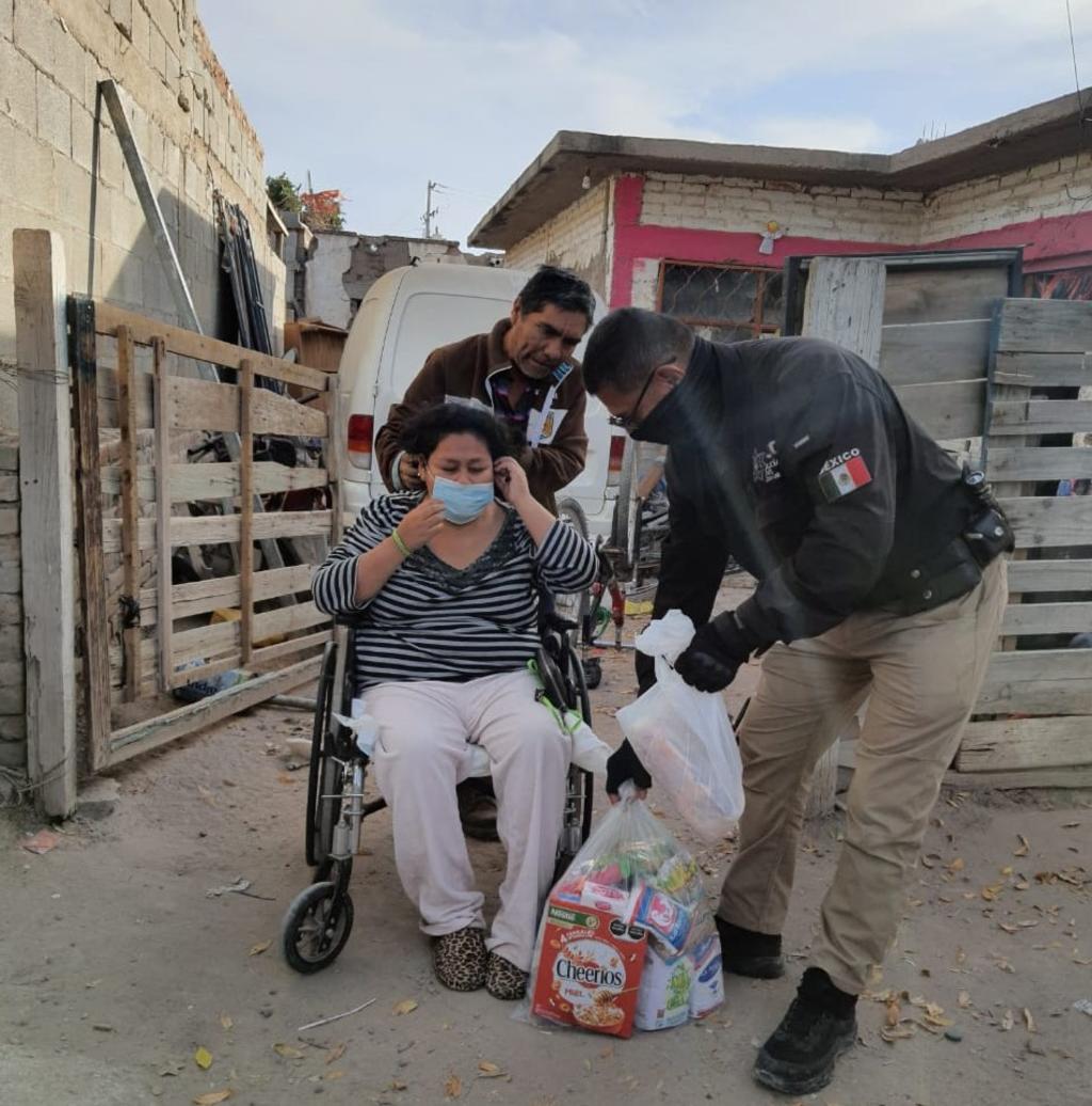 Agentes de PPC entregan despensas a familias vulnerables en San Pedro
