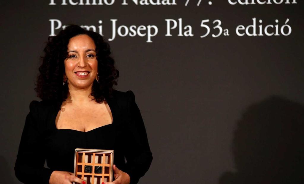 Najat El Hachmi gana el Premio Nadal