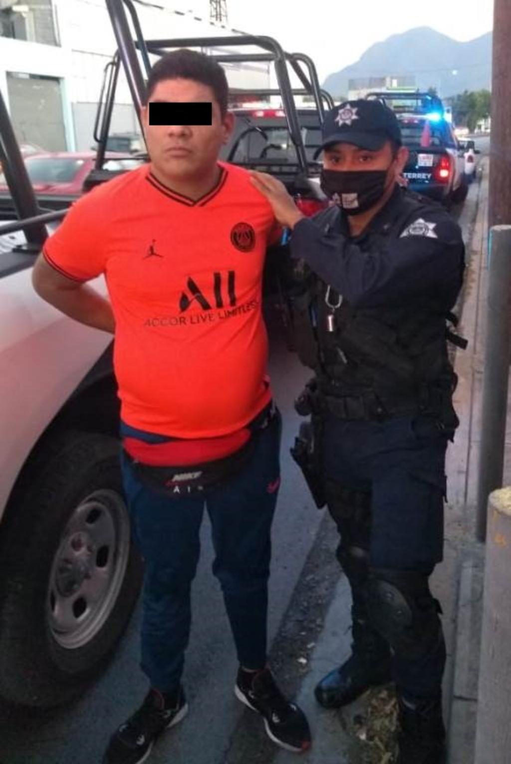 Detienen a tres coahuilenses en Monterrey por robo de vehículo