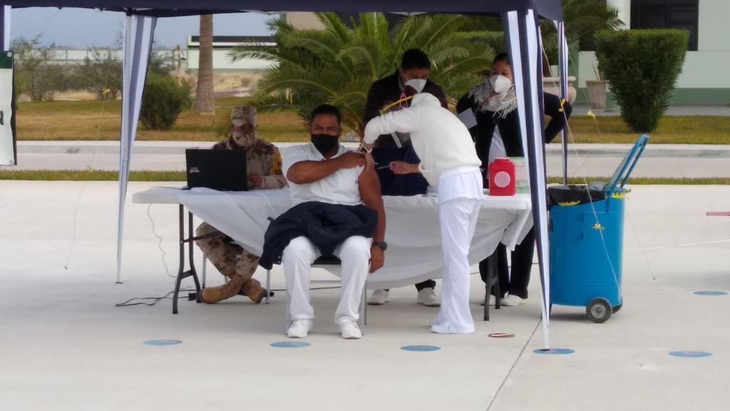 Llegan más vacunas a Coahuila; se aplicarán en hospitales
