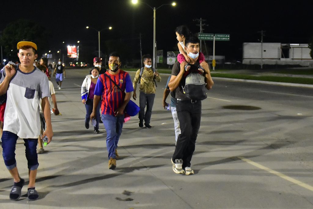 Advierten de trato distinto ante caravana migrante en Coahuila