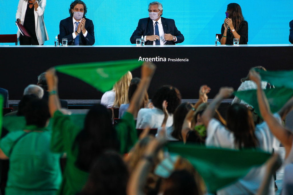 Promulga Argentina la ley del aborto