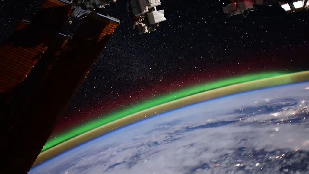 Cosmonauta comparte cómo se ve una aurora boreal desde el espacio