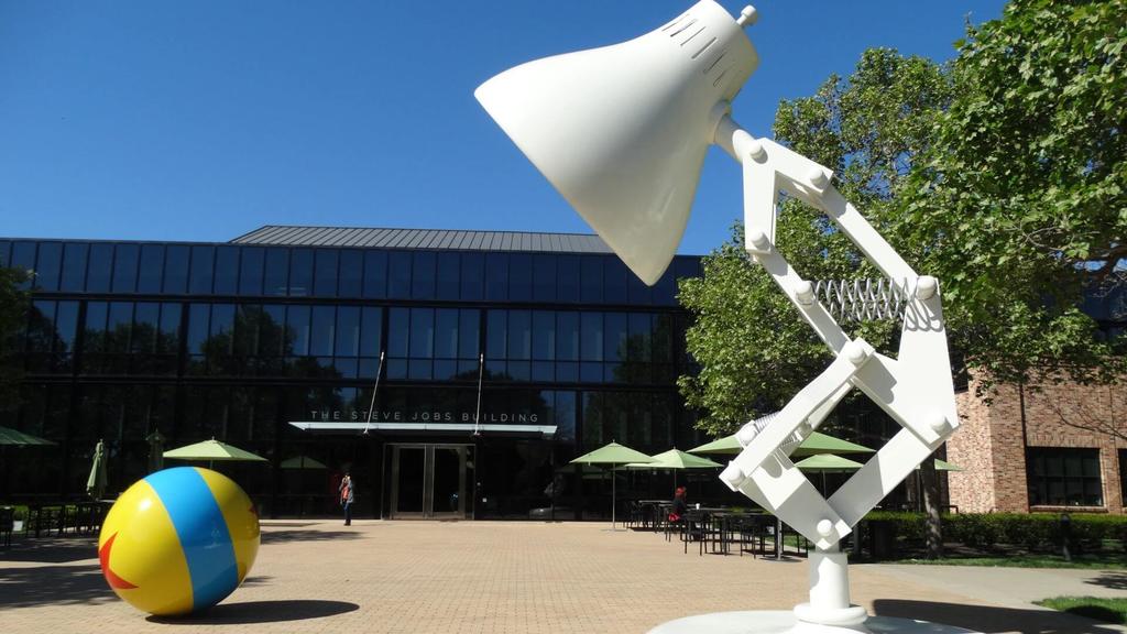 Pixar lanza convocatoria para realizar prácticas y tomar un curso de verano