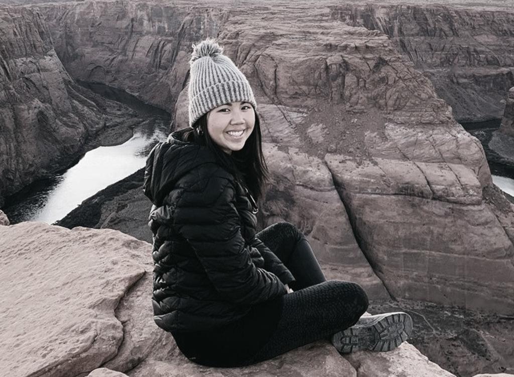 Bloguera de viajes pierde la vida tras extraviarse en las montañas
