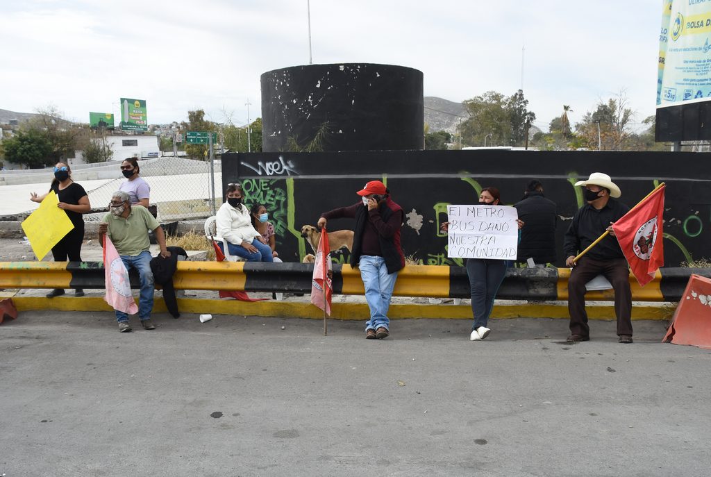 Se manifiestan en Torreón por obras del Metrobús