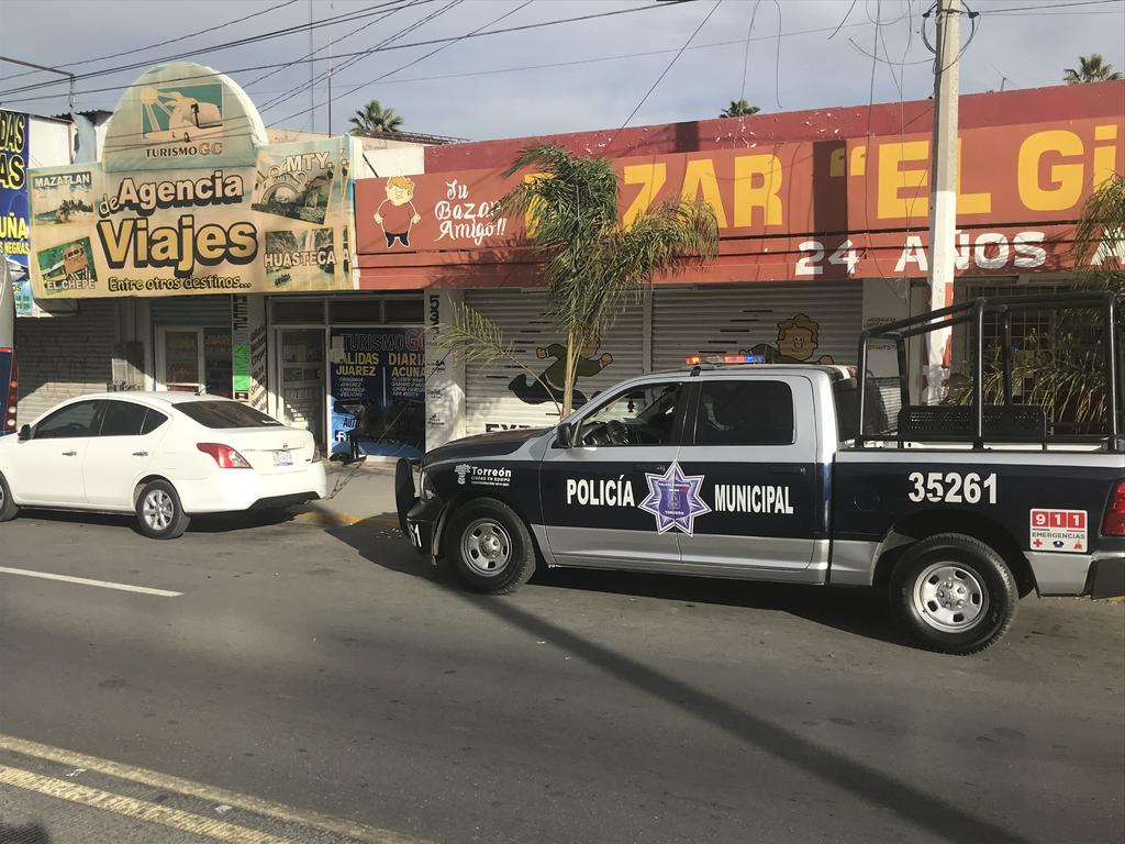Hombres armados asaltan empresa de turismo en Torreón y se llevan 50 mil pesos