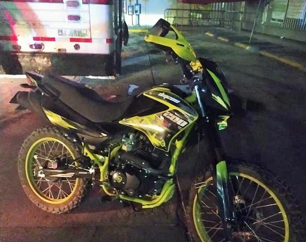 Peatón resulta lesionado de gravedad en Torreón tras ser impactado por motocicleta