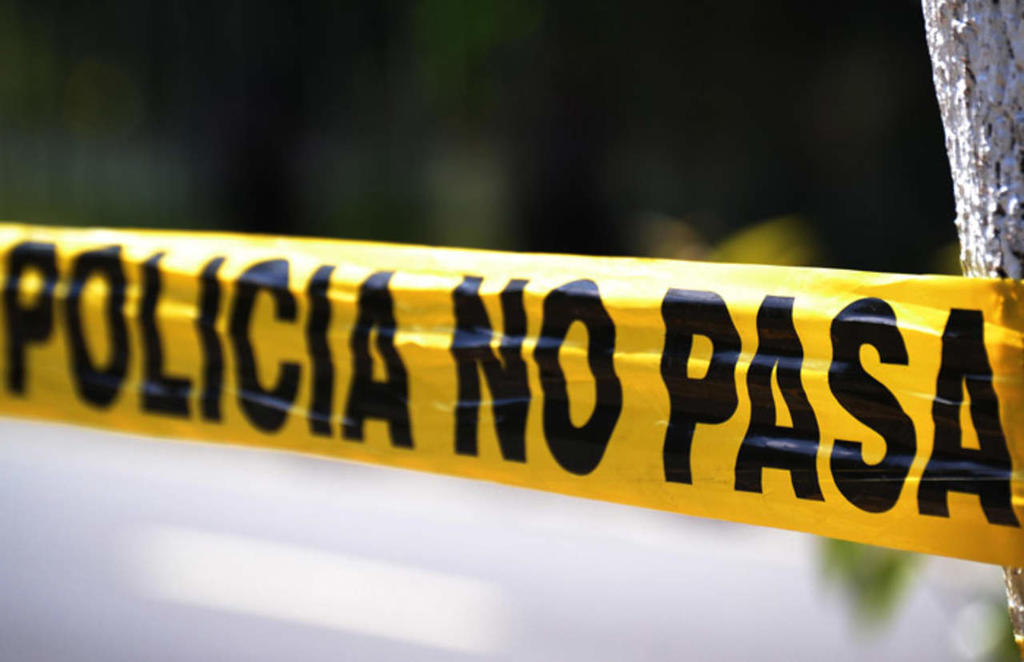 Interceptan municipales a camioneta que transportaba cuerpo en Sinaloa