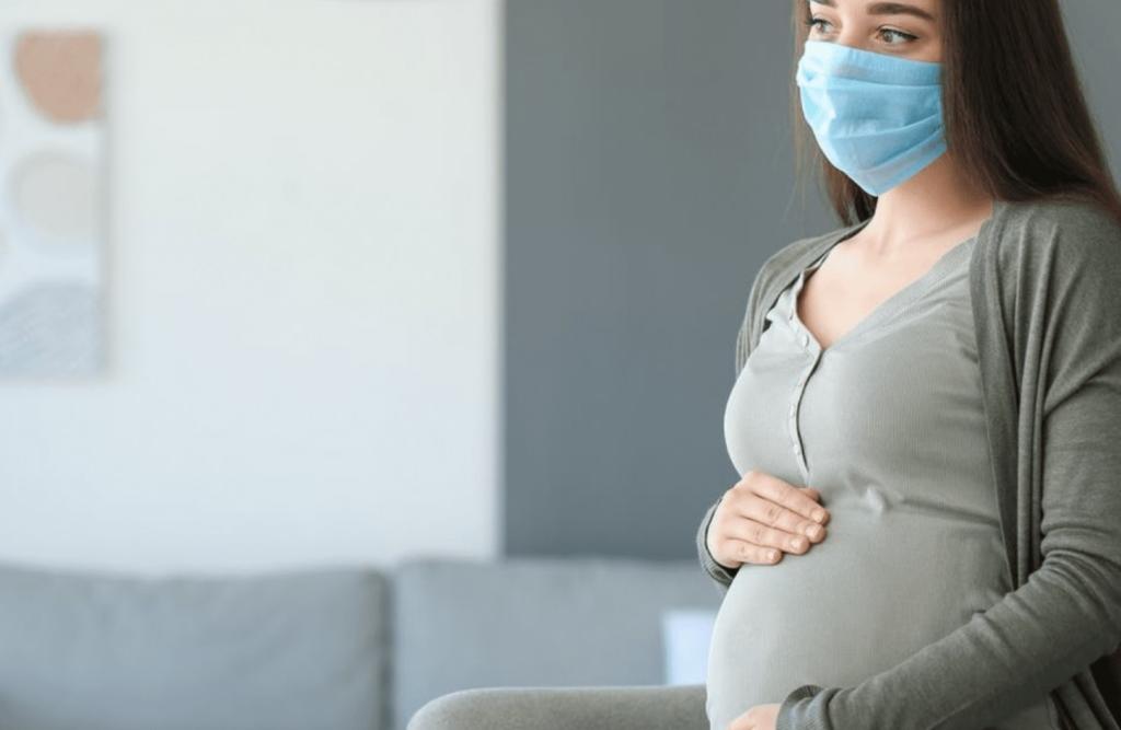 Embarazadas podrían tener mayor riesgo de muerte por COVID-19