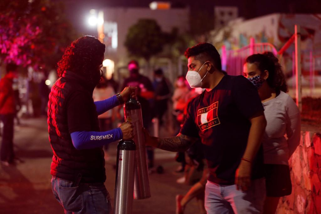 Mexicanos llevan 'oxígeno sobre ruedas' a enfermos de COVID-19 en Jalisco