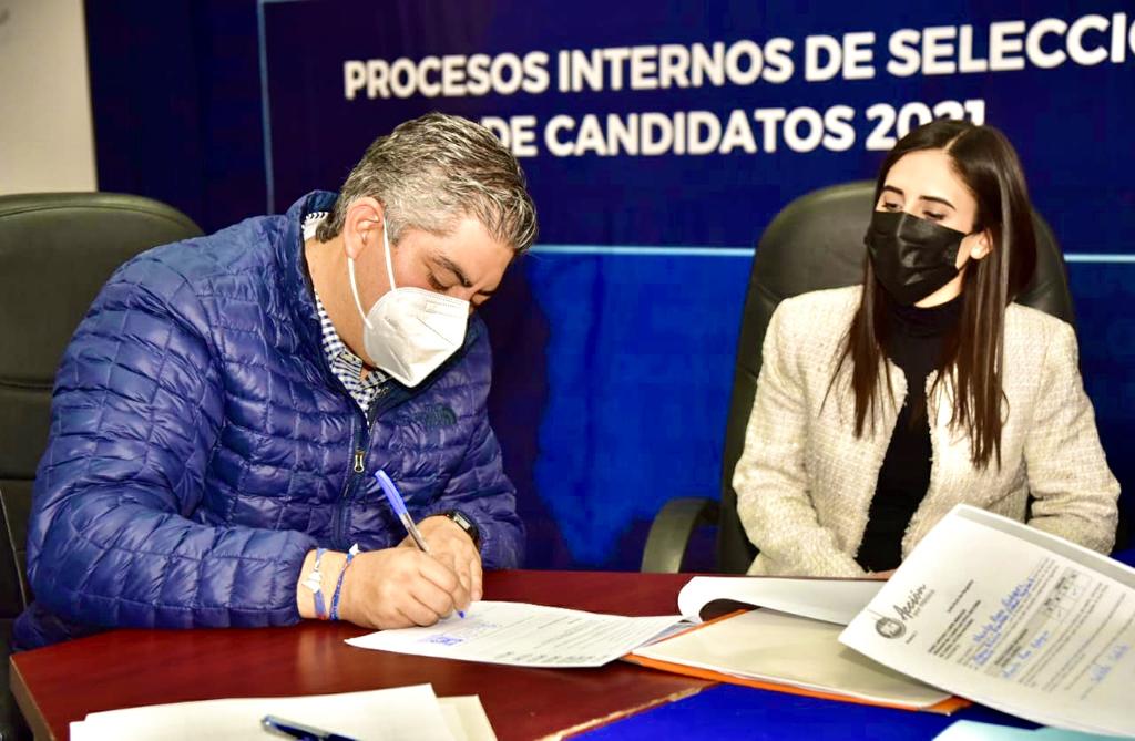 Se registra alcalde de Monclova como candidato por Distrito 03 en Coahuila