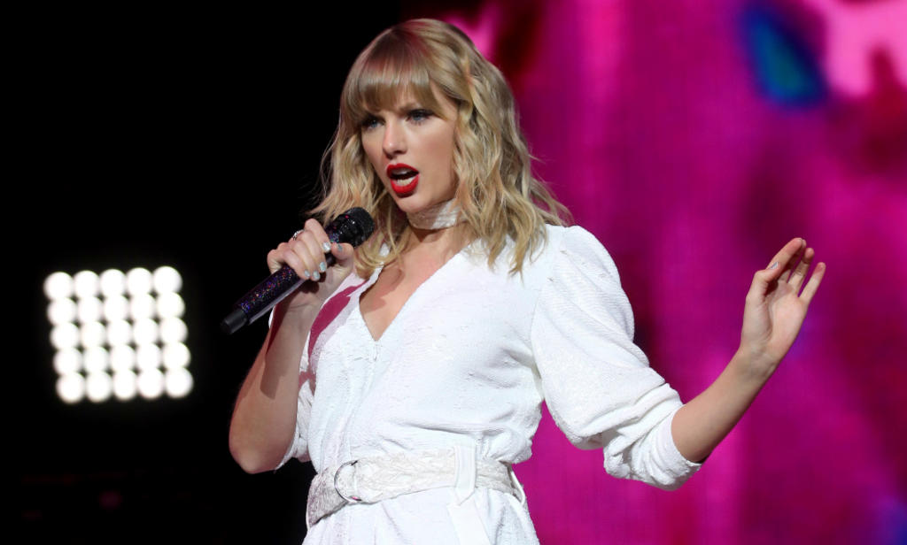 Demandan a Taylor Swift por usar el nombre 'evermore'