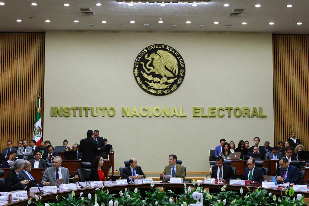 Presenta INE cuaderno anticorrupción para elecciones de 2021