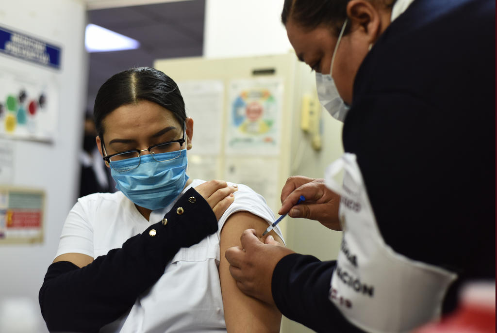 Salud en Durango espera llegada de más de 6 mil vacunas COVID para aplicación de segunda dosis