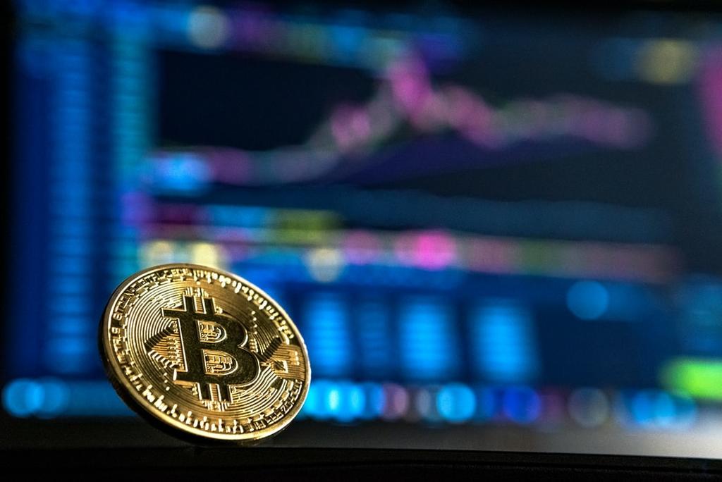 Bitcoin se cotiza en más de 900 mil pesos por unidad; su máximo histórico
