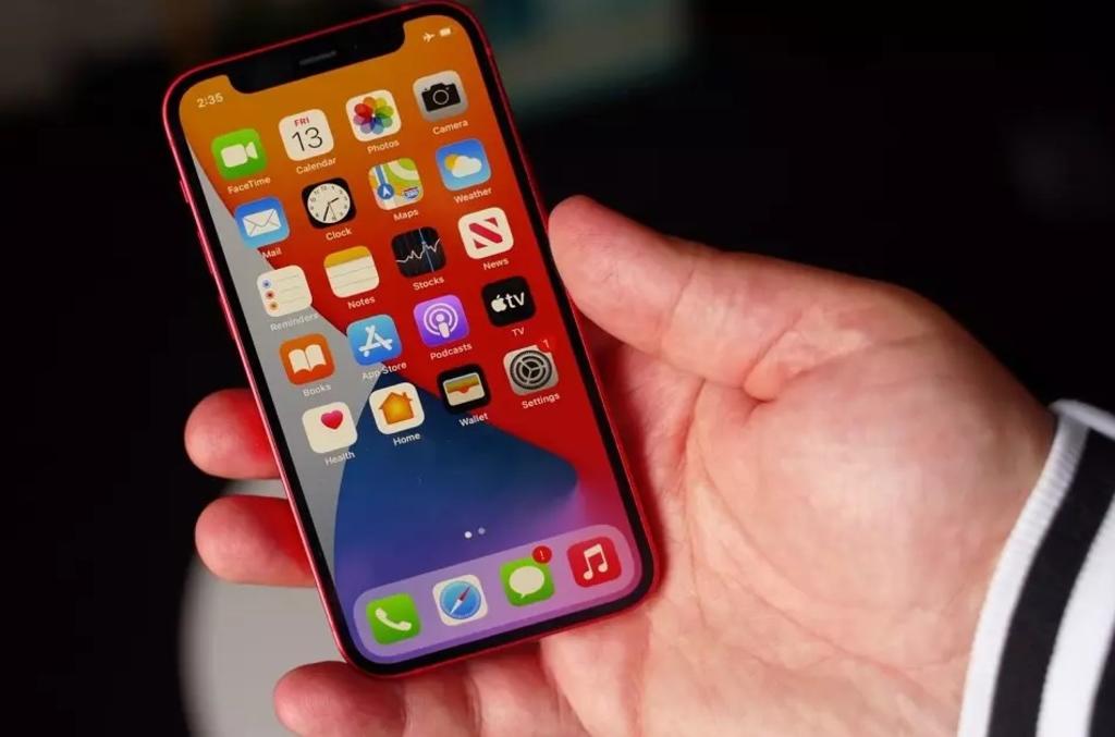 El iPhone mini podría desaparecer por baja demanda, asegura Apple