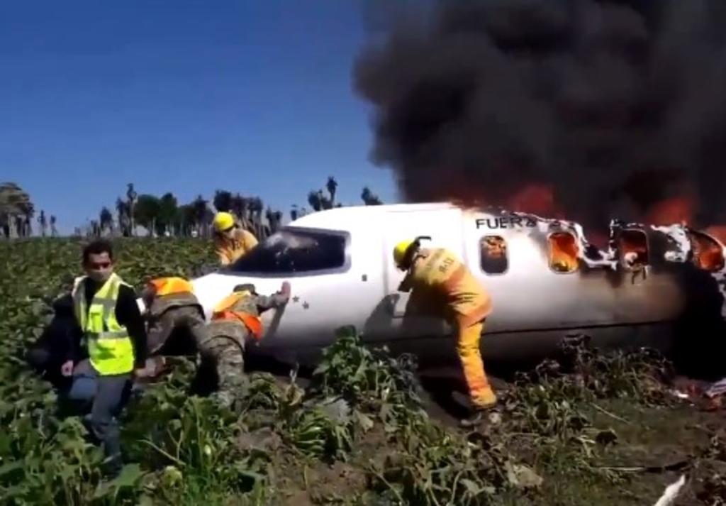 Así luce la escena tras desplome de aeronave de Fuerza Aérea en Xalapa