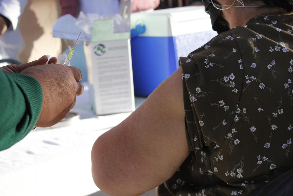 Llegarán mil 500 vacunas contra el COVID-19 para adultos mayores de Torreón