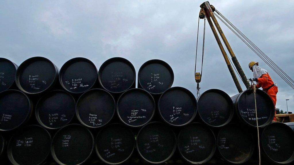 Se cotiza petróleo mexicano en más de 60 dólares; precio no se alcanzaba desde 2019
