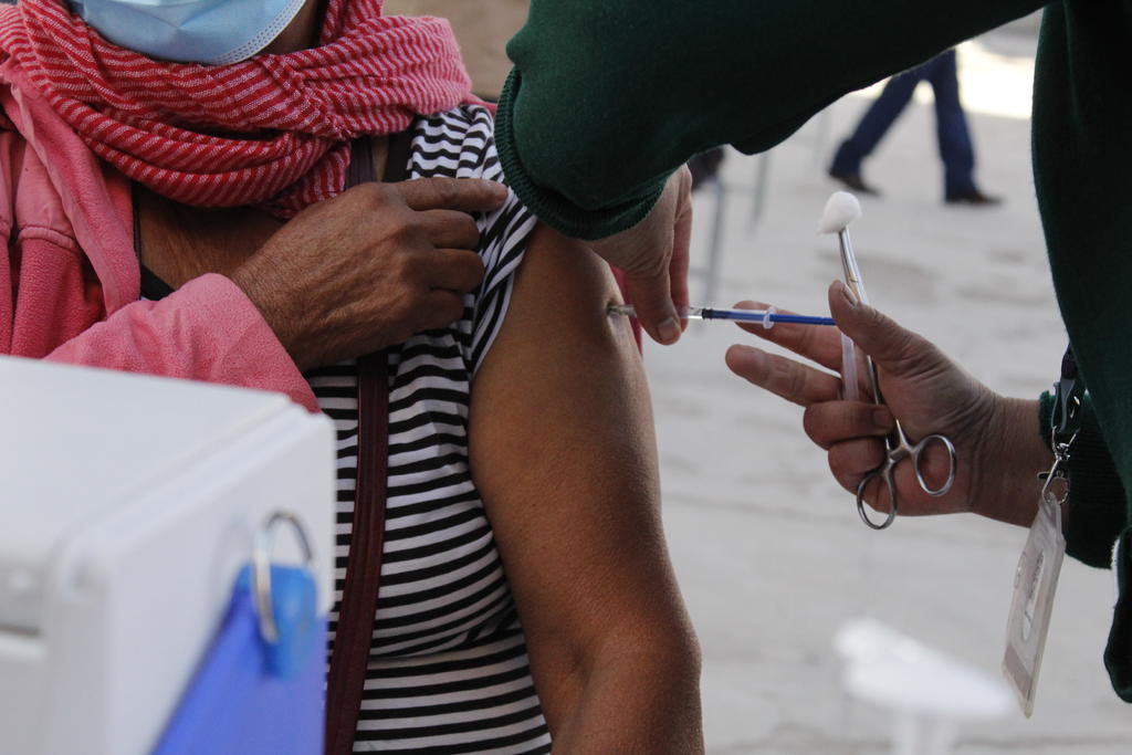 Municipio de Torreón sin información de vacunación COVID a los adultos mayores