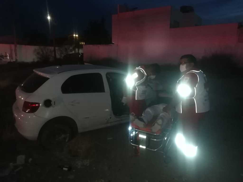 Menores terminan heridos tras colisión en Lerdo