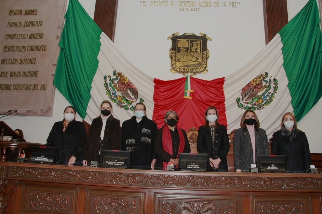 Mujeres desplazan a hombres en Congreso de Coahuila