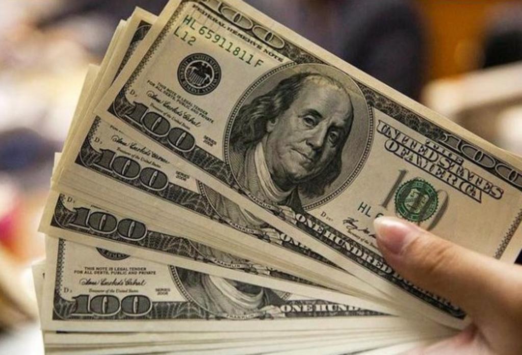 Dólar alcanza los 22 pesos por primera vez en 5 meses