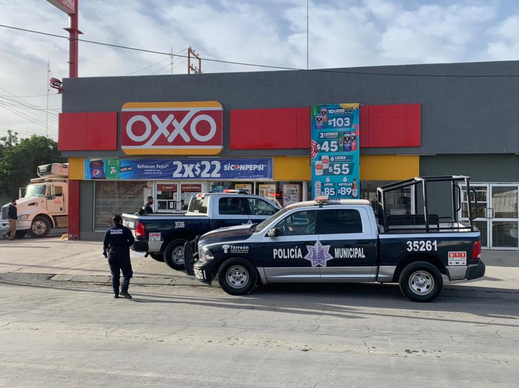 Detienen en Torreón a presunto ladrón a las afueras de tienda de conveniencia