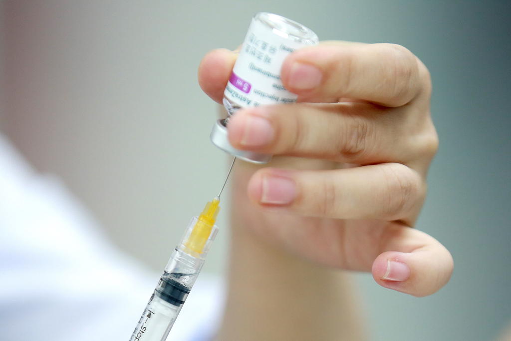 Solo se han registrado 11 casos graves con vacuna de AstraZeneca: AMLO