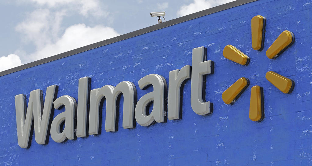 Bimbo y Walmart se ampararon contra reforma eléctrica, revela AMLO