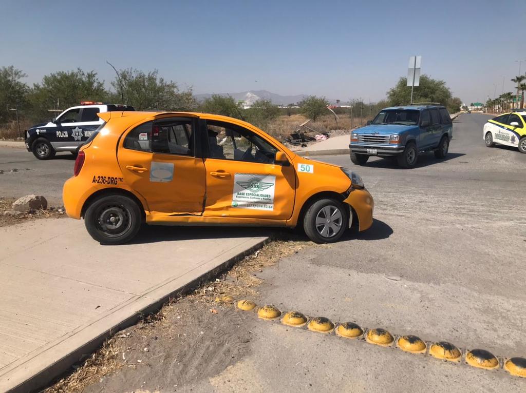 Mujer y menor resultan lesionadas tras accidente vial en Torreón